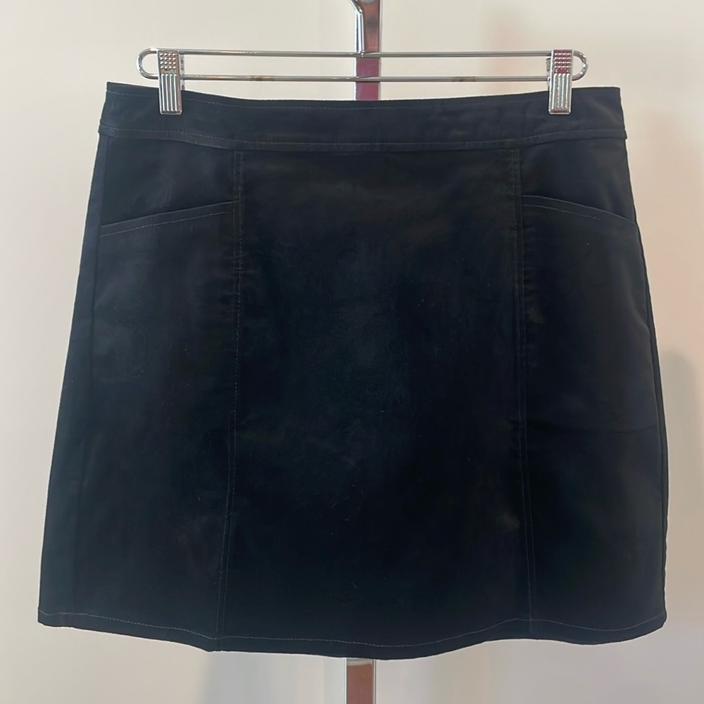 Loft black velvet skirt